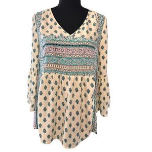 Entro Floral Print Top Size M Green and Cream Embroidered Bohemian
